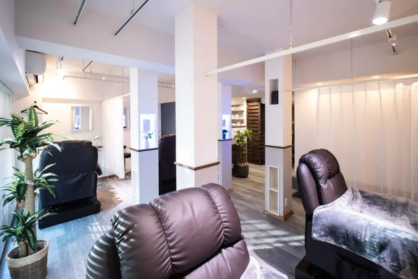 プラスエイト銀座本店